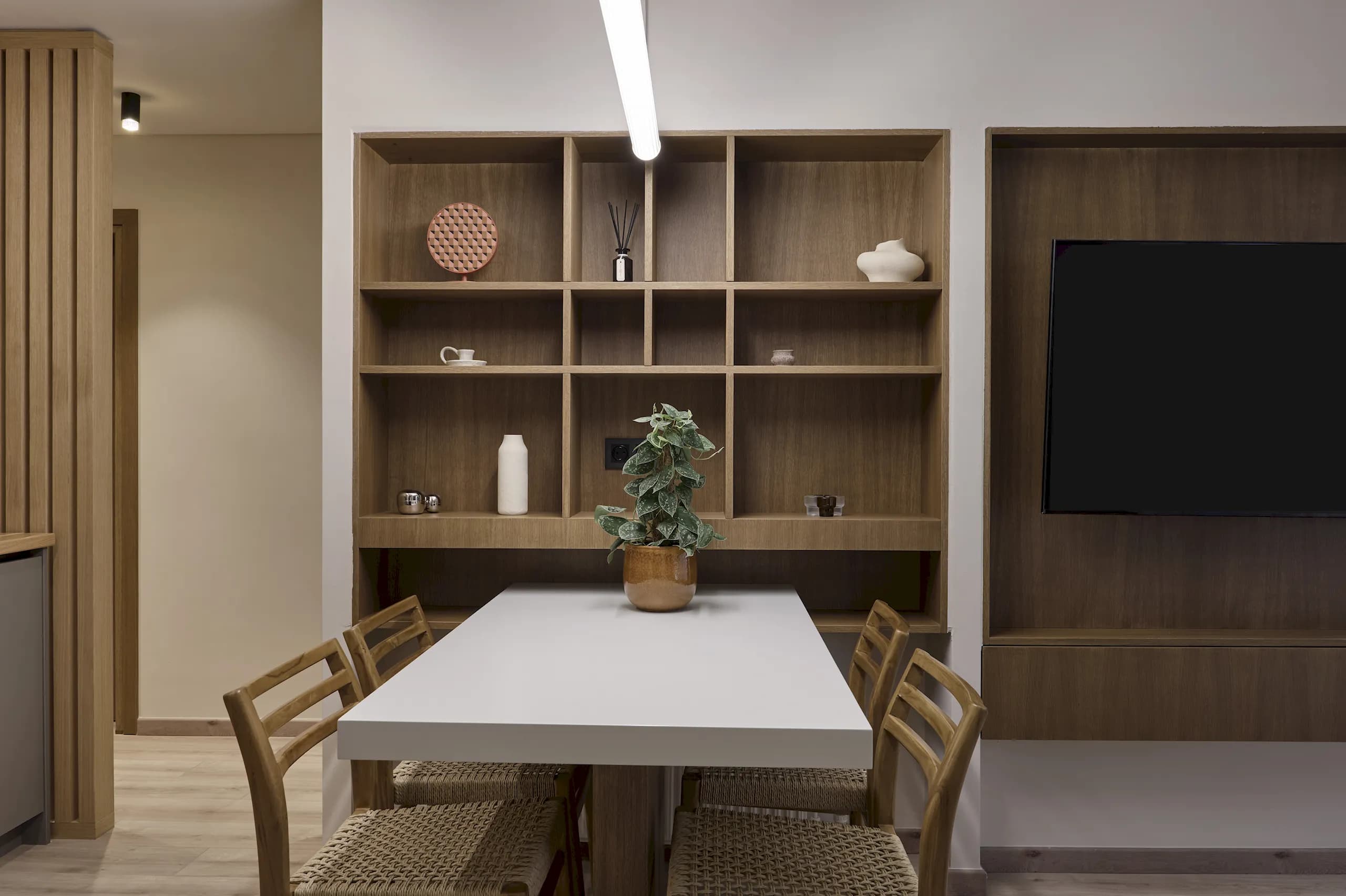 Fully Renovated Apartment in Petralona 24