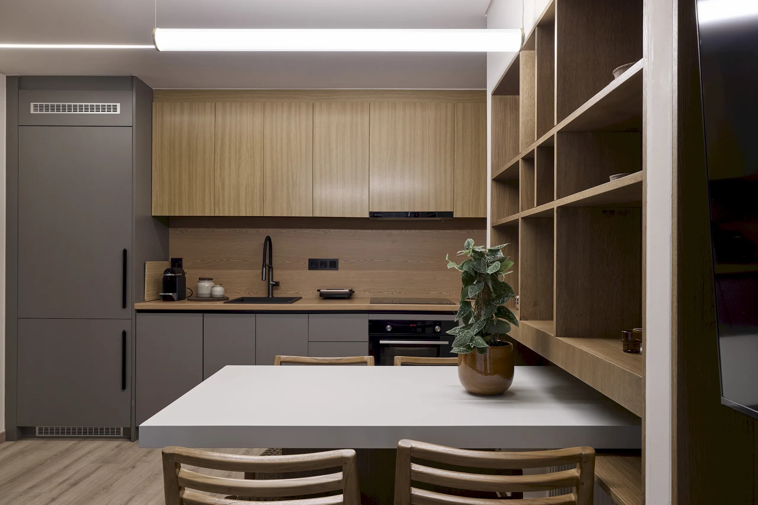 Fully Renovated Apartment in Petralona 12