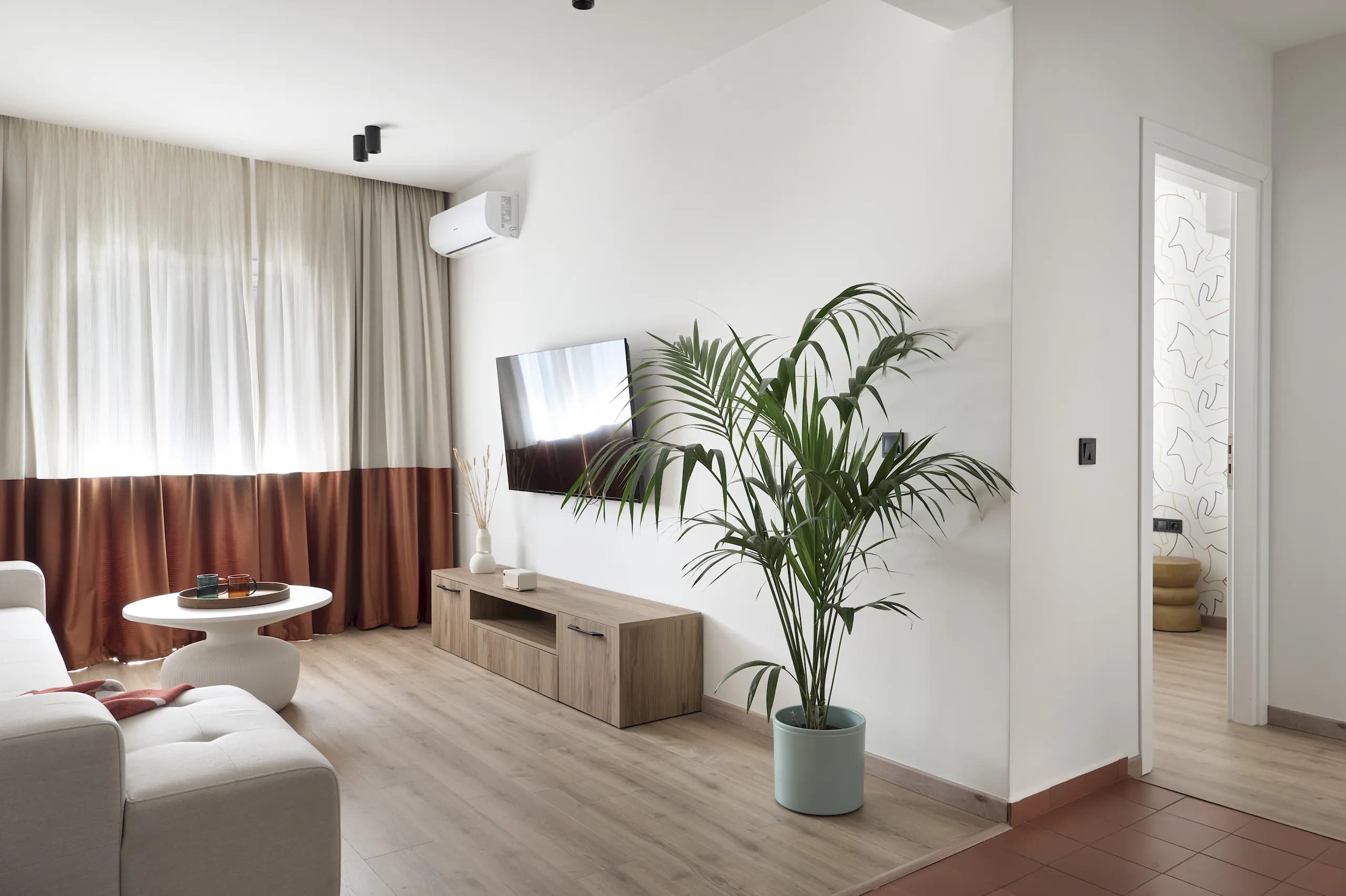 Cozy Apartment steps away from Acropolis 20