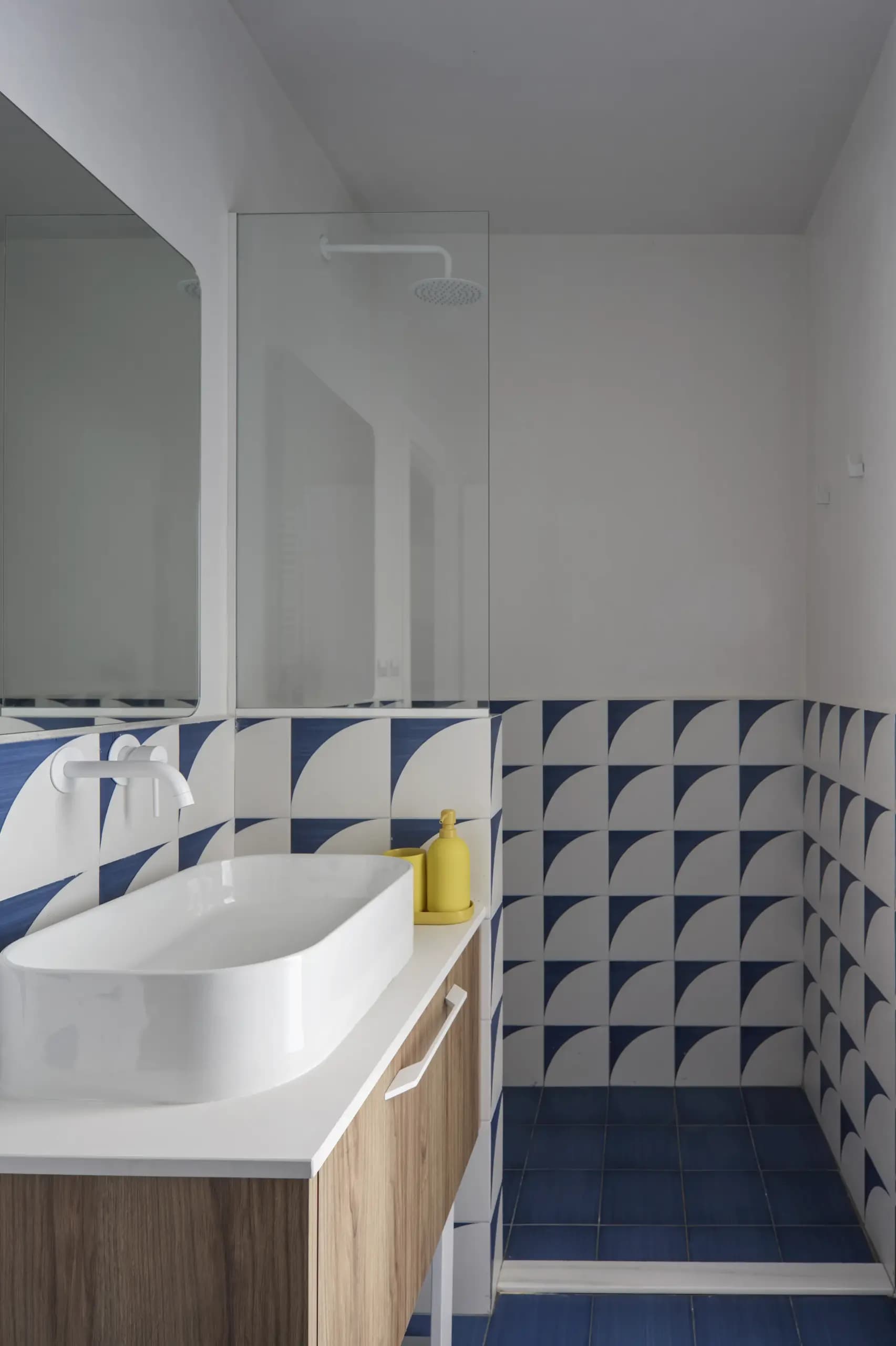 Mellow Apartment steps away from Acropolis by Lumen Living 15