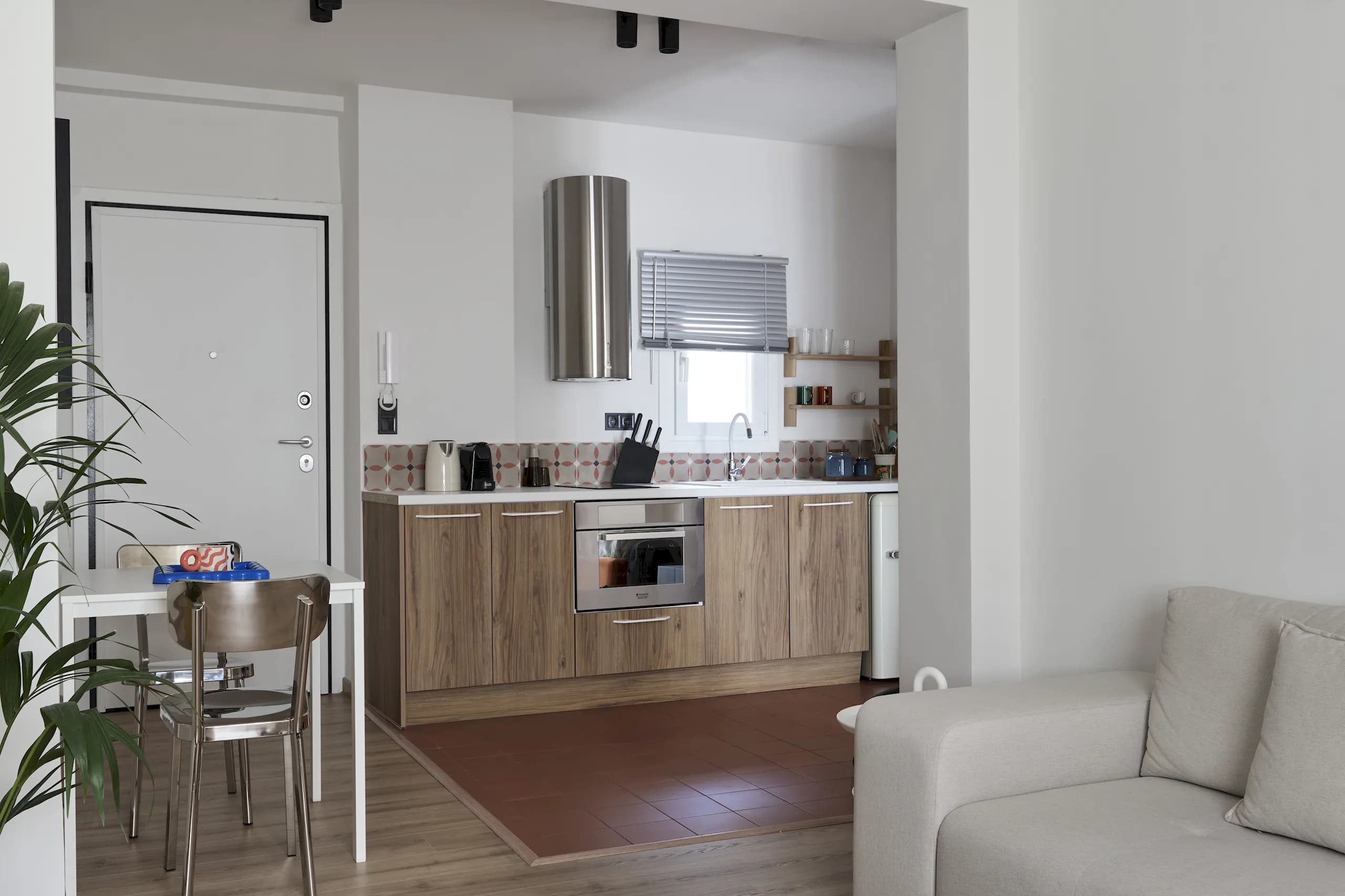 Modern 2BD Acropolis Apartment by Lumen Living 16